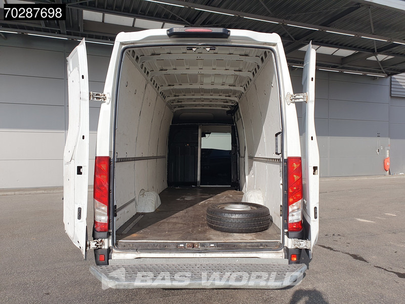 Iveco Daily 35S14 Automaat L3H2 3,5t Trekgewicht Airco Cruise Camera Euro6 L4H2 16m3 Airco Cruise control - Товарно комбе: слика 3 Iveco Daily 35S14 Automaat L3H2 3,5t Trekgewicht Airco Cruise Camera Euro6 L4H2 16m3 Airco Cruise control - Товарно комбе: слика 3