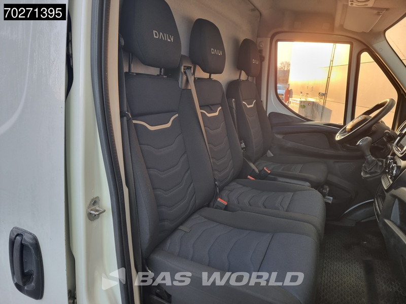 Товарно комбе Iveco Daily 35S14 Automaat L3H2 Navi LED 3,5t Trekhaak Imperiaal Camera Airco Cruise L3 16m3 Airco Trekhaak Cruise control: слика 13
