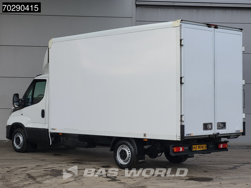 Iveco Daily 35S16 Automaat Bakwagen Achterdeuren 160PK Airco Camera Euro6 Meubelbak Koffer 21m3 Airco - Комбе фургон: слика 2 Iveco Daily 35S16 Automaat Bakwagen Achterdeuren 160PK Airco Camera Euro6 Meubelbak Koffer 21m3 Airco - Комбе фургон: слика 2