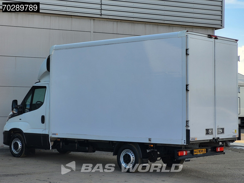 Iveco Daily 35S16 Automaat Bakwagen Achterdeuren 160PK Airco Camera Euro6 Meubelbak Koffer 21m3 Airco - Комбе фургон: слика 2 Iveco Daily 35S16 Automaat Bakwagen Achterdeuren 160PK Airco Camera Euro6 Meubelbak Koffer 21m3 Airco - Комбе фургон: слика 2
