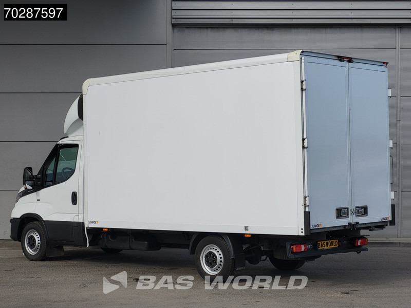 Iveco Daily 35S16 Automaat Bakwagen Achterdeuren Airco Camera Euro6 Meubelbak Koffer 21m3 Airco - Комбе фургон: слика 2 Iveco Daily 35S16 Automaat Bakwagen Achterdeuren Airco Camera Euro6 Meubelbak Koffer 21m3 Airco - Комбе фургон: слика 2