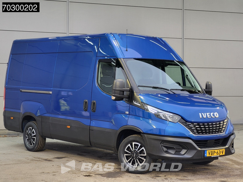 Iveco Daily 35S16 Automaat L2H2 3,5t Trekhaak ACC LED Airco Cruise Camera Parkeersensoren LM-Velgen Euro6 L2 Airco Trekhaak - Товарно комбе: слика 3 Iveco Daily 35S16 Automaat L2H2 3,5t Trekhaak ACC LED Airco Cruise Camera Parkeersensoren LM-Velgen Euro6 L2 Airco Trekhaak - Товарно комбе: слика 3