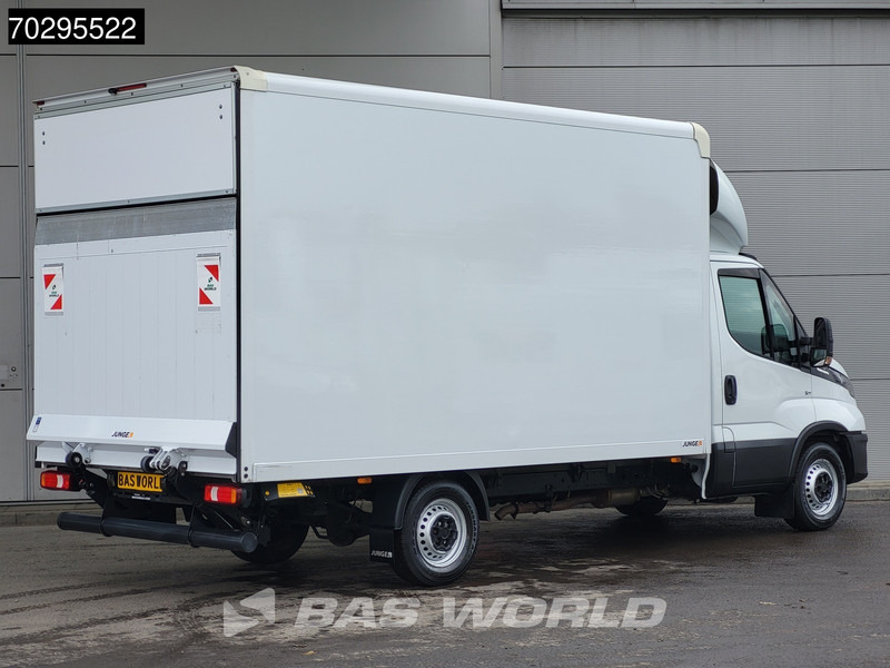 Iveco Daily 35S16 Laadklep Automaat Bakwagen 160PK Airco Camera Euro6 Meubelbak Koffer 21m3 Airco - Комбе фургон: слика 2 Iveco Daily 35S16 Laadklep Automaat Bakwagen 160PK Airco Camera Euro6 Meubelbak Koffer 21m3 Airco - Комбе фургон: слика 2