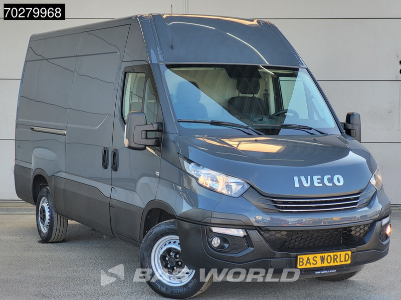 Iveco Daily 35S18 3.0L Automaat L2H2 3,5t Trekhaak Airco Cruise Camera L2 12m3 Airco Trekhaak Cruise control - Товарно комбе: слика 3 Iveco Daily 35S18 3.0L Automaat L2H2 3,5t Trekhaak Airco Cruise Camera L2 12m3 Airco Trekhaak Cruise control - Товарно комбе: слика 3