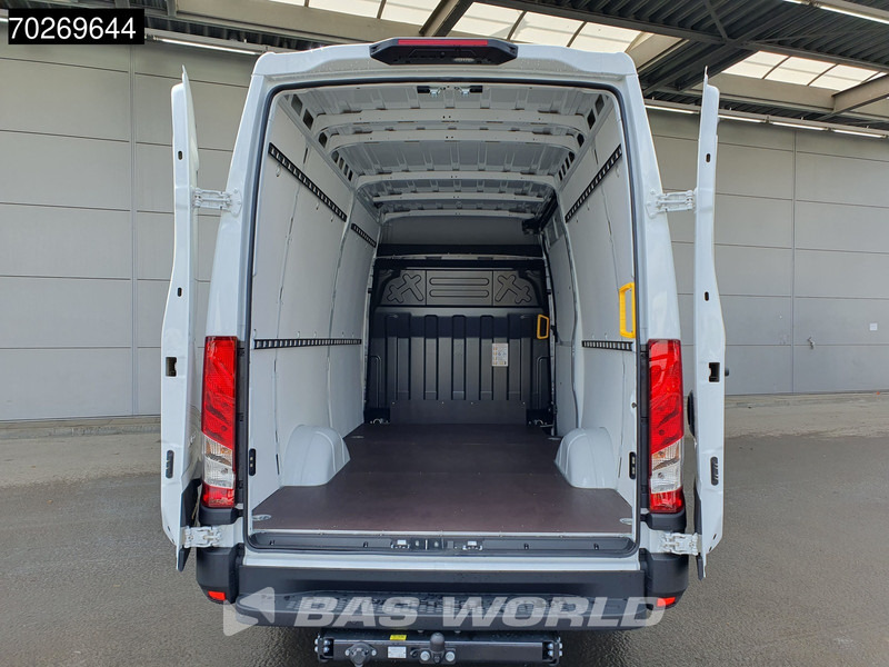 Iveco Daily 35S21 3.0L Automaat Black Edition 2025 model L2H2 Trekhaak Tacho ACC LED CarPlay Velgen Camera 12m3 Airco Trekhaak - Товарно комбе: слика 3 Iveco Daily 35S21 3.0L Automaat Black Edition 2025 model L2H2 Trekhaak Tacho ACC LED CarPlay Velgen Camera 12m3 Airco Trekhaak - Товарно комбе: слика 3
