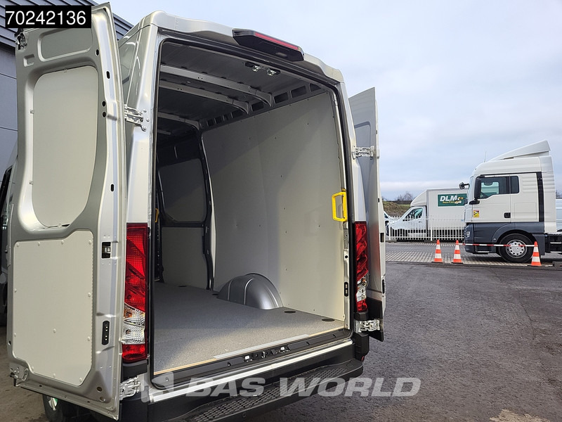Iveco Daily 35S21 3.0L Automaat L2H2 210PK 2025-Model 3,5t Trekgewicht ACC LED Navi LM-Velgen Camera Euro6 L2 12m3 Airco - Товарно комбе: слика 5 Iveco Daily 35S21 3.0L Automaat L2H2 210PK 2025-Model 3,5t Trekgewicht ACC LED Navi LM-Velgen Camera Euro6 L2 12m3 Airco - Товарно комбе: слика 5