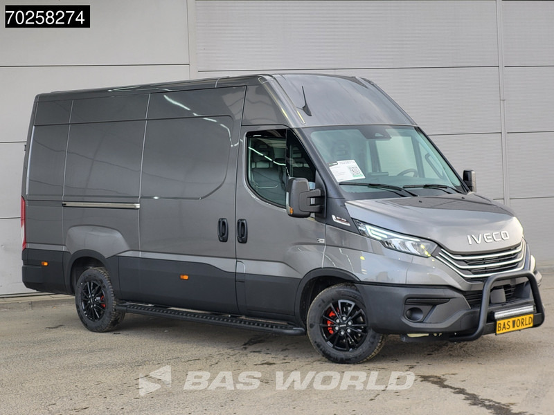 Iveco Daily 35S21 Automaat 2025 Black Edition model L2H2 ACC LED CarPlay Velgen Camera 12m3 Airco - Товарно комбе: слика 3 Iveco Daily 35S21 Automaat 2025 Black Edition model L2H2 ACC LED CarPlay Velgen Camera 12m3 Airco - Товарно комбе: слика 3