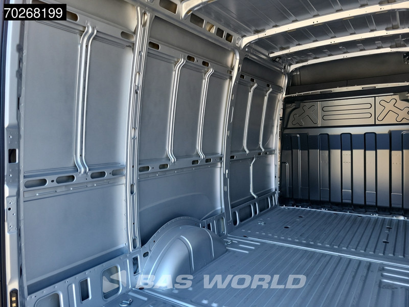 Нов Товарно комбе Iveco Daily 35S21 Automaat Black Edition 2025 model L2H2 ACC LED CarPlay Velgen Camera 12m3 Airco: слика 9