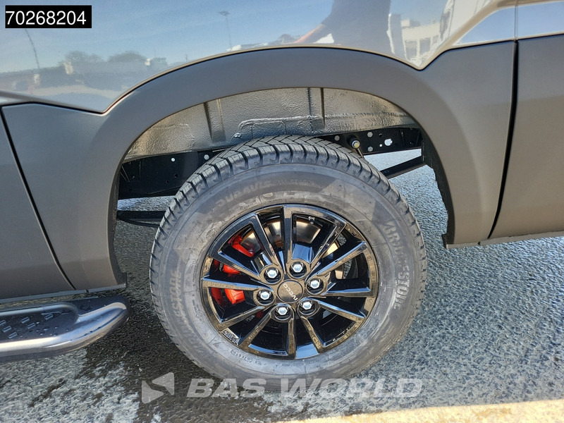 Interior photo 1: Нов Товарно комбе Iveco Daily 35S21 Automaat Black Edition 2025 model L2H2 ACC LED CarPlay Velgen Camera 12m3 Airco