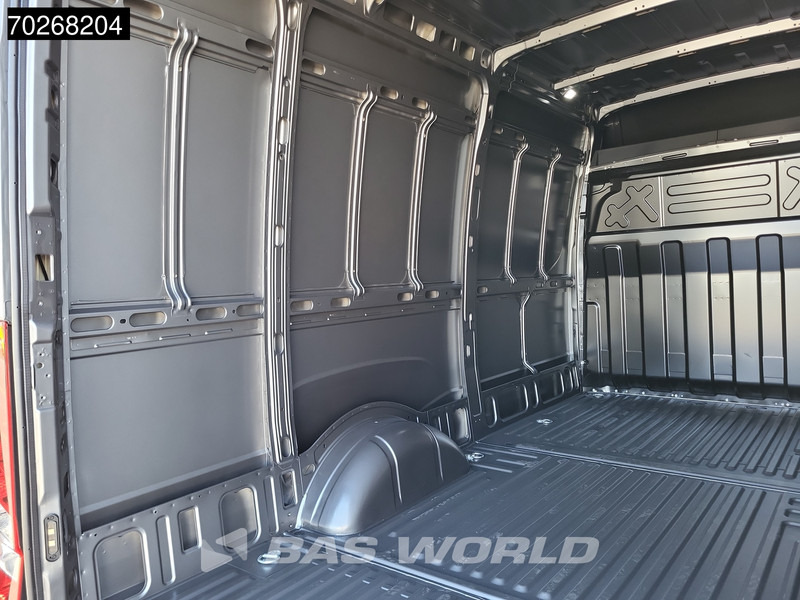 Нов Товарно комбе Iveco Daily 35S21 Automaat Black Edition 2025 model L2H2 ACC LED CarPlay Velgen Camera 12m3 Airco: слика 7