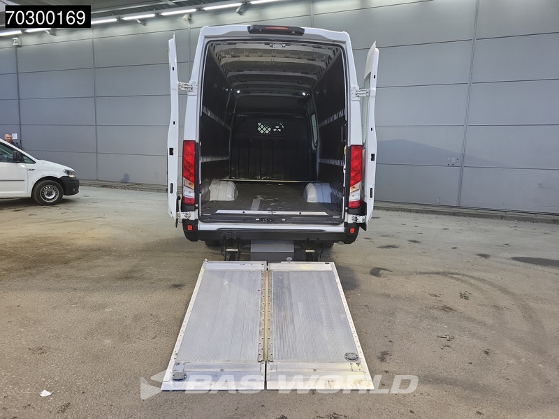 Iveco Daily 50C18 3.0L Laadklep Automaat Dubbellucht 180PK L3H2 Cruise Euro6 L3 Cruise control - Товарно комбе: слика 3 Iveco Daily 50C18 3.0L Laadklep Automaat Dubbellucht 180PK L3H2 Cruise Euro6 L3 Cruise control - Товарно комбе: слика 3