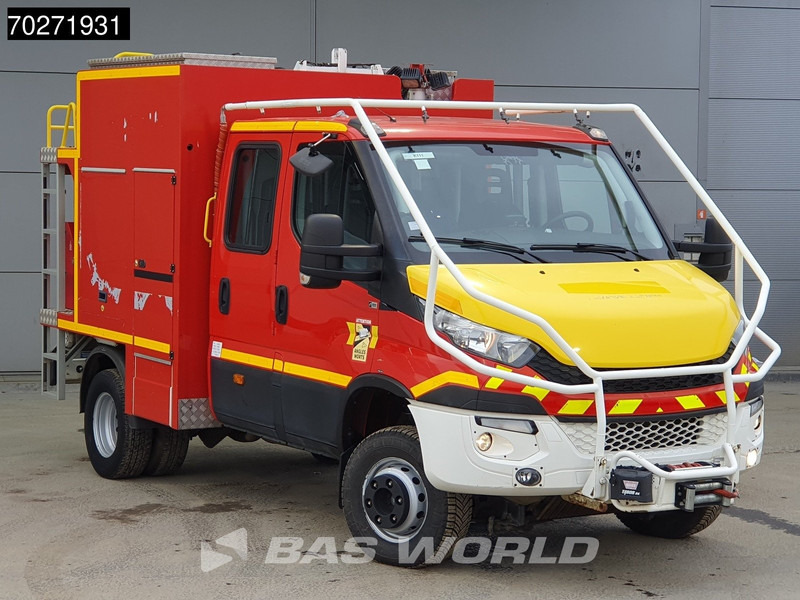 Iveco Daily 70C17 4x4 Achleitner Firetruck Brandweerwagen AWD Allrad Camper 1200liter Airco Dubbel cabine Trekhaak Cruise control - Амбулантно возило: слика 3 Iveco Daily 70C17 4x4 Achleitner Firetruck Brandweerwagen AWD Allrad Camper 1200liter Airco Dubbel cabine Trekhaak Cruise control - Амбулантно возило: слика 3