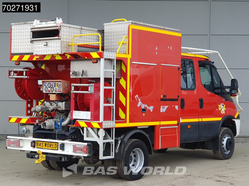 Iveco Daily 70C17 4x4 Achleitner Firetruck Brandweerwagen AWD Allrad Camper 1200liter Airco Dubbel cabine Trekhaak Cruise control - Амбулантно возило: слика 5 Iveco Daily 70C17 4x4 Achleitner Firetruck Brandweerwagen AWD Allrad Camper 1200liter Airco Dubbel cabine Trekhaak Cruise control - Амбулантно возило: слика 5