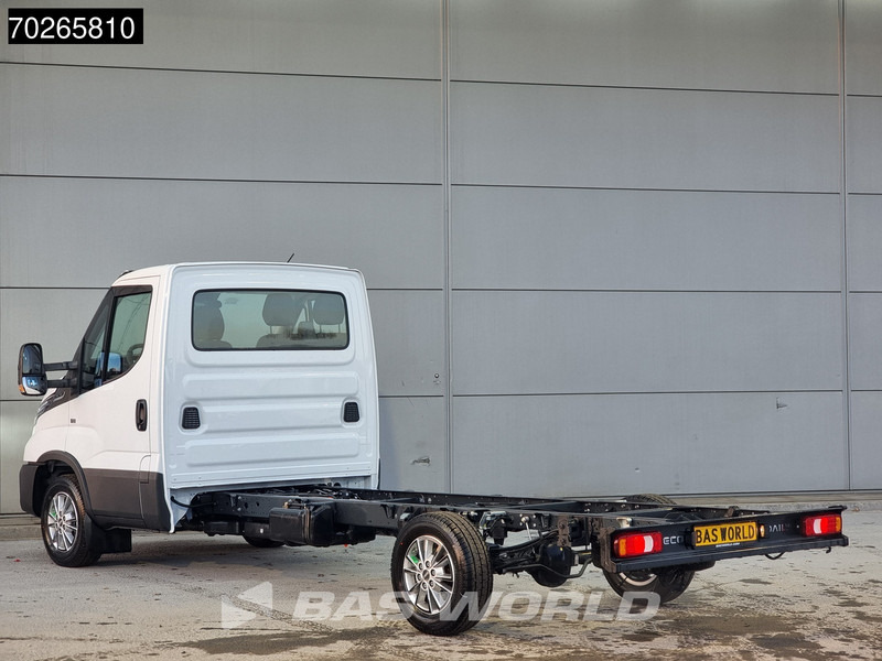 Iveco Daily 35S16 Automaat 410wb 2025model Chassis Cabine Camera Scherm Airco Cruise Fahrgestell Airco Cruise control - Комбе: слика 5 Iveco Daily 35S16 Automaat 410wb 2025model Chassis Cabine Camera Scherm Airco Cruise Fahrgestell Airco Cruise control - Комбе: слика 5