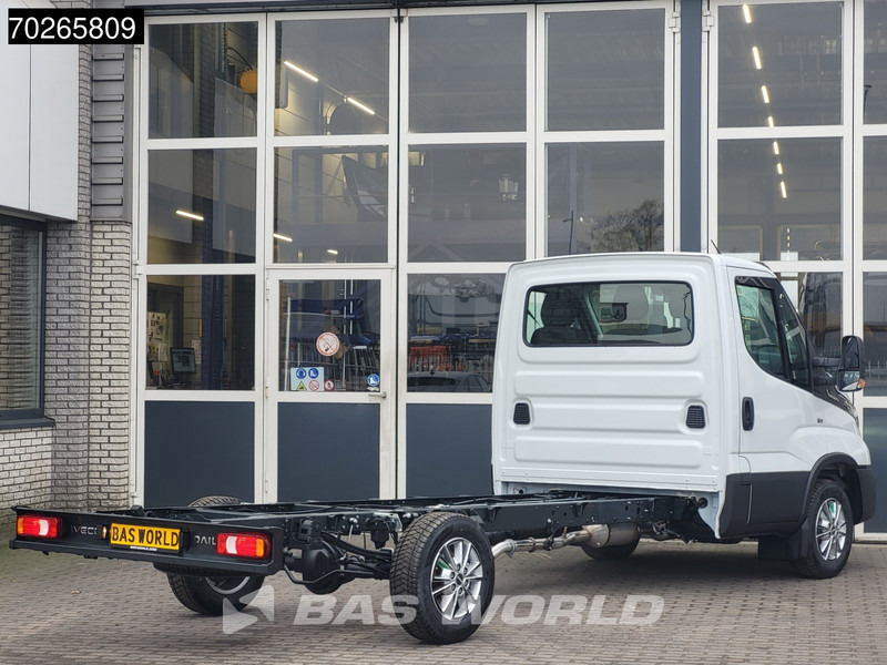 Iveco Daily 35S16 Automaat Chassis Cabine 410WB 2025 model LED CarPlay Camera Velgen Cruise Airco Fahrgestell Airco Cruise control - Комбе: слика 5 Iveco Daily 35S16 Automaat Chassis Cabine 410WB 2025 model LED CarPlay Camera Velgen Cruise Airco Fahrgestell Airco Cruise control - Комбе: слика 5