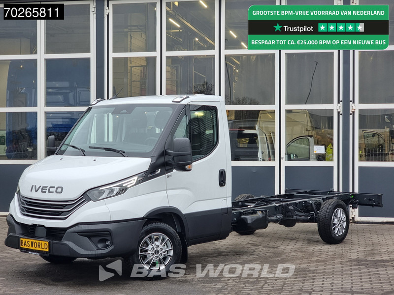 Iveco Daily 35S16 Automaat Chassis Cabine 410WB 2025 model LED CarPlay Camera Velgen Cruise Airco Fahrgestell Airco - Комбе: слика 1 Iveco Daily 35S16 Automaat Chassis Cabine 410WB 2025 model LED CarPlay Camera Velgen Cruise Airco Fahrgestell Airco - Комбе: слика 1