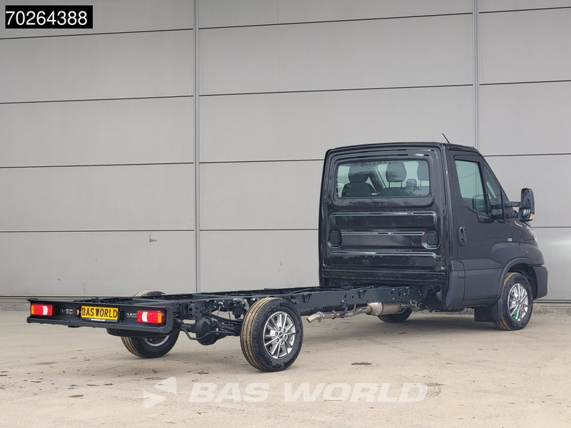 Iveco Daily 35S18 Automaat 410WB Chassis Cabine LED Navi ACC Camera Fahrgestell Airco - Комбе: слика 5 Iveco Daily 35S18 Automaat 410WB Chassis Cabine LED Navi ACC Camera Fahrgestell Airco - Комбе: слика 5