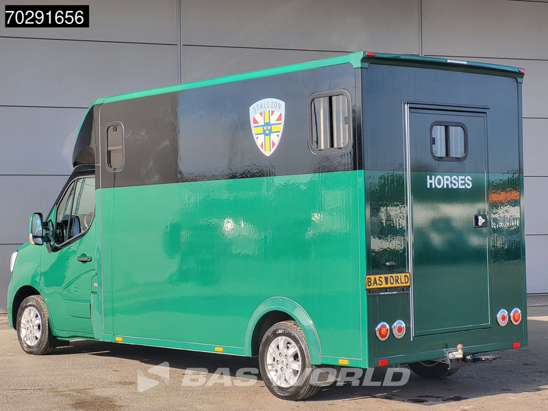 Renault Master 180PK Paardenwagen Hengstenuitvoering Automaat 180PK Trekhaak LED Airco Cruise Camera Euro6 Horsetruck Horse Airco Trekhaak Cruise con - Комбе: слика 2 Renault Master 180PK Paardenwagen Hengstenuitvoering Automaat 180PK Trekhaak LED Airco Cruise Camera Euro6 Horsetruck Horse Airco Trekhaak Cruise con - Комбе: слика 2