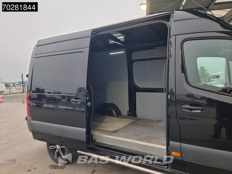 Mercedes-Benz Sprinter 314 CDI Automaat Dubbele Schuifdeur L2H2 Trekhaak ACC LED Navi Airco Camera 10inch MBUX L2 10m3 Airco Trekhaak - Товарно комбе: слика 3 Mercedes-Benz Sprinter 314 CDI Automaat Dubbele Schuifdeur L2H2 Trekhaak ACC LED Navi Airco Camera 10inch MBUX L2 10m3 Airco Trekhaak - Товарно комбе: слика 3