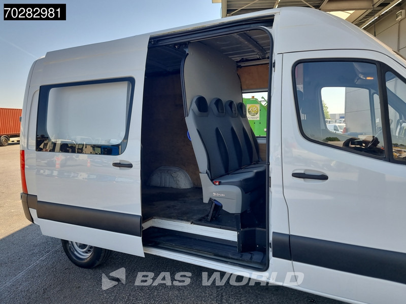 Mercedes-Benz Sprinter 314 CDI Dubbel Cabine Automaat 3,5t Trekhaak L2H2 Airco Cruise MBUX L2 9m3 Airco Trekhaak Cruise control - Товарно комбе: слика 3 Mercedes-Benz Sprinter 314 CDI Dubbel Cabine Automaat 3,5t Trekhaak L2H2 Airco Cruise MBUX L2 9m3 Airco Trekhaak Cruise control - Товарно комбе: слика 3