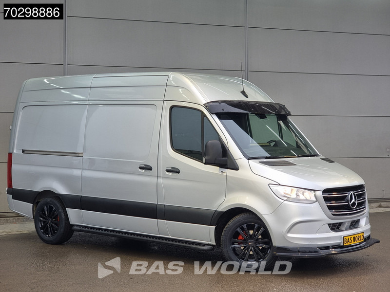 Mercedes-Benz Sprinter 315 CDI COMING SOON! Automaat L2H2 BW Special Edition 18'' Zonneklep Sidesteps Camera PDC MBUX CarPlay 150PK Euro6 L2 11m3 Airco - Мало комбе: слика 3 Mercedes-Benz Sprinter 315 CDI COMING SOON! Automaat L2H2 BW Special Edition 18'' Zonneklep Sidesteps Camera PDC MBUX CarPlay 150PK Euro6 L2 11m3 Airco - Мало комбе: слика 3
