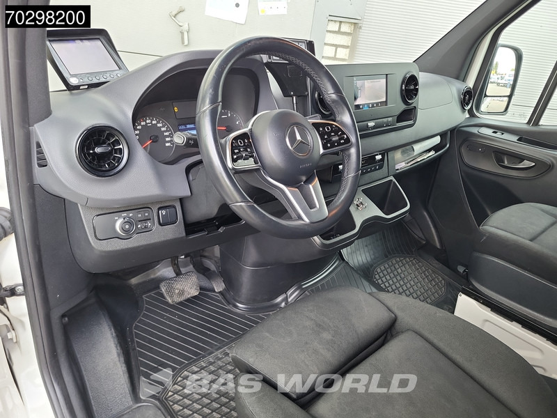 Лизинг на Mercedes-Benz Sprinter 316 CDI Ambulance Brancard Automaat Ziekenwagen Airco Cruise Camera Parkeersensoren Standkachel Euro6 Rettungswagen Krankenwagen Mercedes-Benz Sprinter 316 CDI Ambulance Brancard Automaat Ziekenwagen Airco Cruise Camera Parkeersensoren Standkachel Euro6 Rettungswagen Krankenwagen: слика 17 Лизинг на Mercedes-Benz Sprinter 316 CDI Ambulance Brancard Automaat Ziekenwagen Airco Cruise Camera Parkeersensoren Standkachel Euro6 Rettungswagen Krankenwagen Mercedes-Benz Sprinter 316 CDI Ambulance Brancard Automaat Ziekenwagen Airco Cruise Camera Parkeersensoren Standkachel Euro6 Rettungswagen Krankenwagen: слика 17