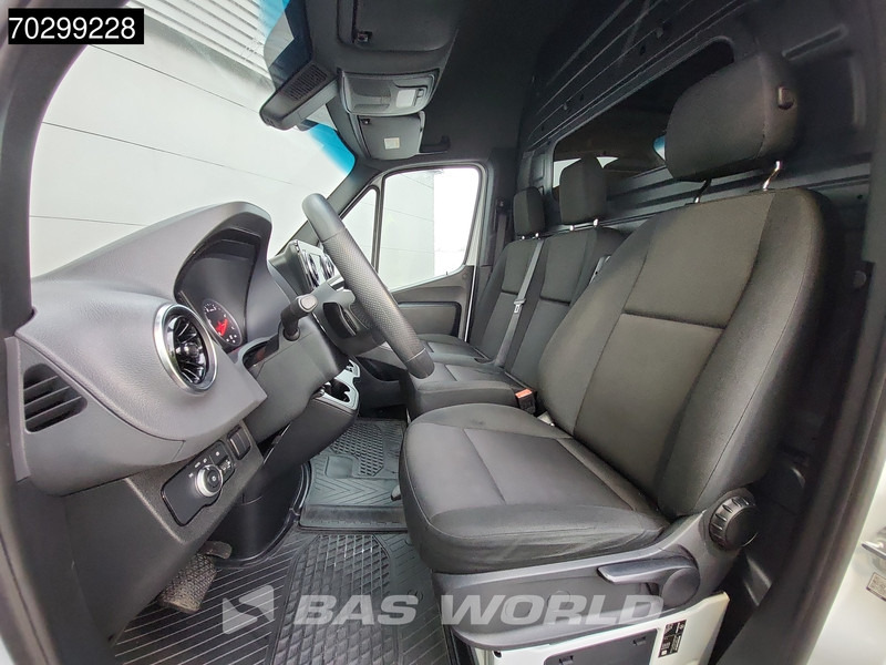 Товарно комбе Mercedes-Benz Sprinter 317 CDI Automaat 2025 Model 170PK L3H2 Airco Cruise Camera Parkeersensoren v+a 10inch MBUX CarPlay Euro6 L3 Airco Cruise control: слика 9 Товарно комбе Mercedes-Benz Sprinter 317 CDI Automaat 2025 Model 170PK L3H2 Airco Cruise Camera Parkeersensoren v+a 10inch MBUX CarPlay Euro6 L3 Airco Cruise control: слика 9
