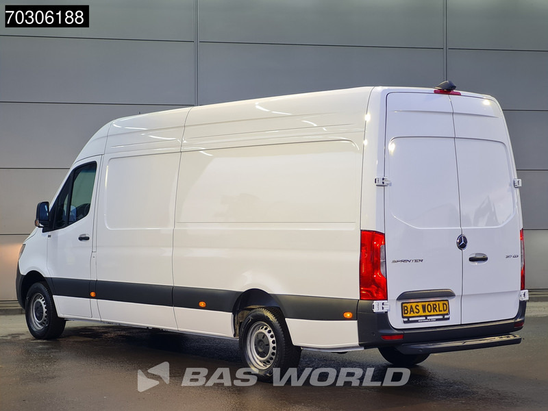 Mercedes-Benz Sprinter 317 CDI Automaat 2025 Model L3H2 Airco Cruise Camera Parkeersensoren 10inch MBUX CarPlay Euro6 L3 Airco Cruise control - Товарно комбе: слика 2 Mercedes-Benz Sprinter 317 CDI Automaat 2025 Model L3H2 Airco Cruise Camera Parkeersensoren 10inch MBUX CarPlay Euro6 L3 Airco Cruise control - Товарно комбе: слика 2