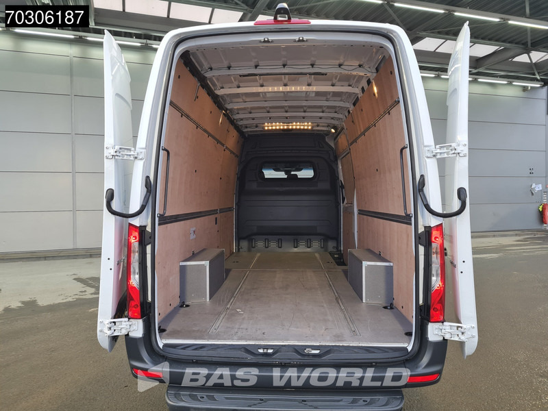 Mercedes-Benz Sprinter 317 CDI Automaat 2025 Model L3H2 Airco Cruise Camera Parkeersensoren 10inch MBUX CarPlay Euro6 L3 Airco Cruise control - Товарно комбе: слика 3 Mercedes-Benz Sprinter 317 CDI Automaat 2025 Model L3H2 Airco Cruise Camera Parkeersensoren 10inch MBUX CarPlay Euro6 L3 Airco Cruise control - Товарно комбе: слика 3