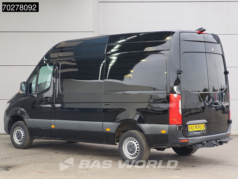Mercedes-Benz Sprinter 317 CDI Automaat L2H2 3500KG Trekhaak 170PK Airco Camera MBUX CarPlay Euro6 L2 10m3 Airco Trekhaak - Товарно комбе: слика 2 Mercedes-Benz Sprinter 317 CDI Automaat L2H2 3500KG Trekhaak 170PK Airco Camera MBUX CarPlay Euro6 L2 10m3 Airco Trekhaak - Товарно комбе: слика 2