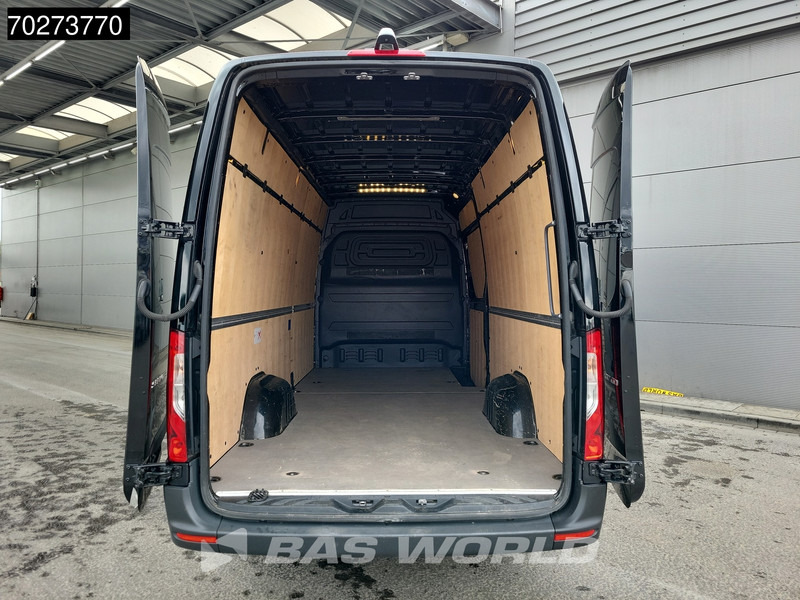 Mercedes-Benz Sprinter 317 CDI Automaat L3H2 3500kg Trekgewicht 170PK Airco Camera MBUX CarPlay Euro6 L3 14m3 Airco - Товарно комбе: слика 3 Mercedes-Benz Sprinter 317 CDI Automaat L3H2 3500kg Trekgewicht 170PK Airco Camera MBUX CarPlay Euro6 L3 14m3 Airco - Товарно комбе: слика 3