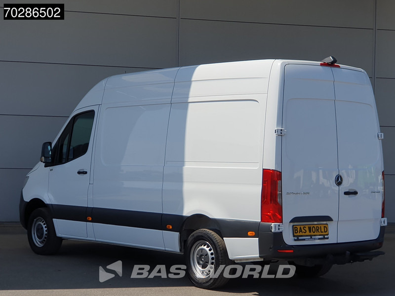 Mercedes-Benz Sprinter 319 CDI Automaat L2H2 190PK Trekhaak Airco Camera Parkeersensoren Euro6 L2 12m3 Airco Trekhaak - Товарно комбе: слика 2 Mercedes-Benz Sprinter 319 CDI Automaat L2H2 190PK Trekhaak Airco Camera Parkeersensoren Euro6 L2 12m3 Airco Trekhaak - Товарно комбе: слика 2