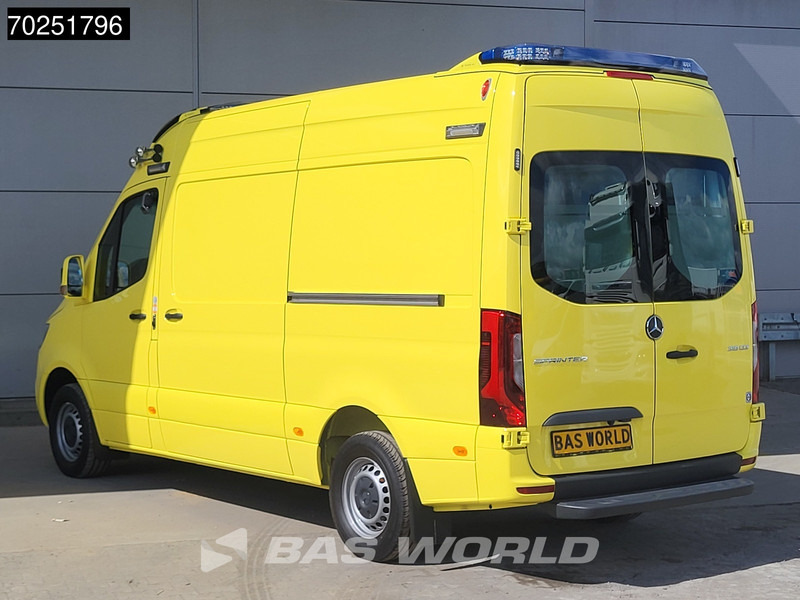 Mercedes-Benz Sprinter 319 CDI Automaat L2H2 New! Ambulance Ziekenwagen Rettungswagen Krankenwagen 10m3 Airco Cruise control - Амбулантно возило: слика 2 Mercedes-Benz Sprinter 319 CDI Automaat L2H2 New! Ambulance Ziekenwagen Rettungswagen Krankenwagen 10m3 Airco Cruise control - Амбулантно возило: слика 2
