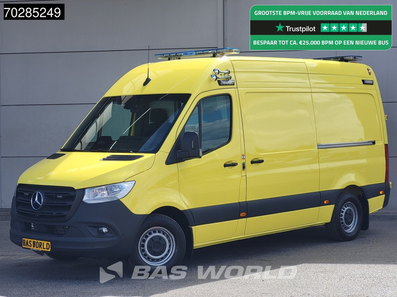 Mercedes-Benz Sprinter 319 CDI Automaat Nieuw! Complete Ambulance Ziekenwagen Rettungswagen Krankenwagen 11m3 Airco Cruise control - Амбулантно возило: слика 1 Mercedes-Benz Sprinter 319 CDI Automaat Nieuw! Complete Ambulance Ziekenwagen Rettungswagen Krankenwagen 11m3 Airco Cruise control - Амбулантно возило: слика 1