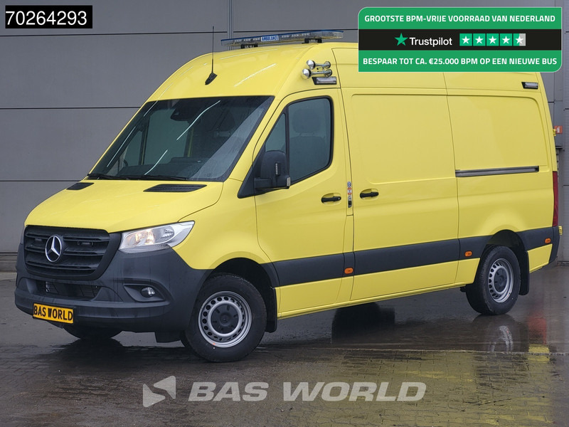 Mercedes-Benz Sprinter 319 CDI Automaat Nieuw! Complete Ambulance Ziekenwagen Rettungswagen Krankenwagen Airco - Амбулантно возило: слика 1 Mercedes-Benz Sprinter 319 CDI Automaat Nieuw! Complete Ambulance Ziekenwagen Rettungswagen Krankenwagen Airco - Амбулантно возило: слика 1