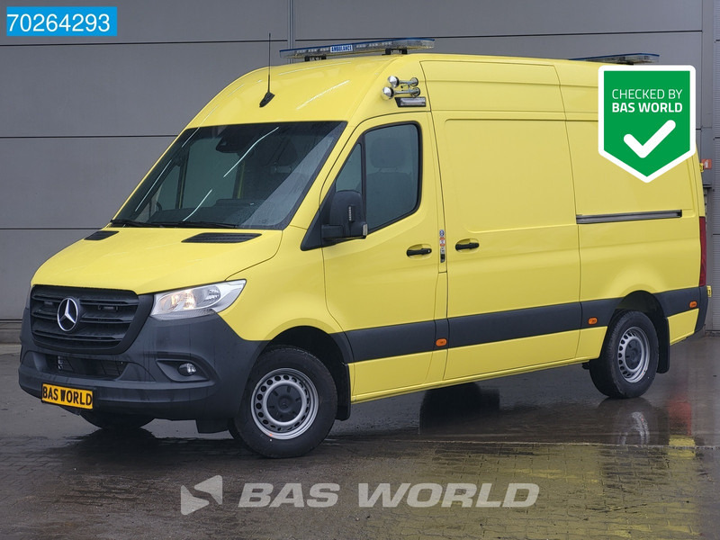 Mercedes-Benz Sprinter 319 CDI Automaat Nieuw! Complete Ambulance Ziekenwagen Rettungswagen Krankenwagen Airco - Амбулантно возило: слика 1 Mercedes-Benz Sprinter 319 CDI Automaat Nieuw! Complete Ambulance Ziekenwagen Rettungswagen Krankenwagen Airco - Амбулантно возило: слика 1