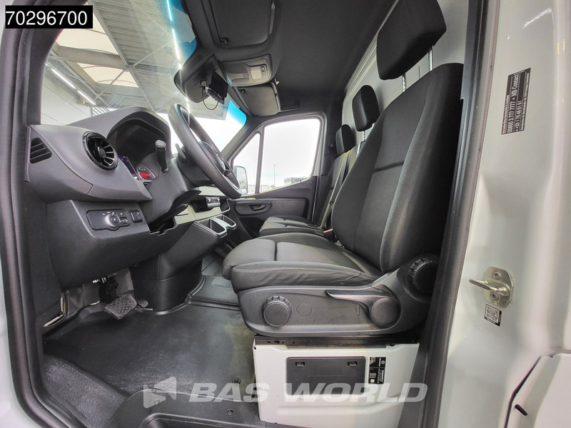 Комбе фургон Mercedes-Benz Sprinter 515 CDI Laadklep Automaat Dubbellucht Bakwagen 150PK Airco Cruise Camera D'Hollandia Euro6 Meubelbak Koffer Airco Cruise control: слика 11 Комбе фургон Mercedes-Benz Sprinter 515 CDI Laadklep Automaat Dubbellucht Bakwagen 150PK Airco Cruise Camera D'Hollandia Euro6 Meubelbak Koffer Airco Cruise control: слика 11