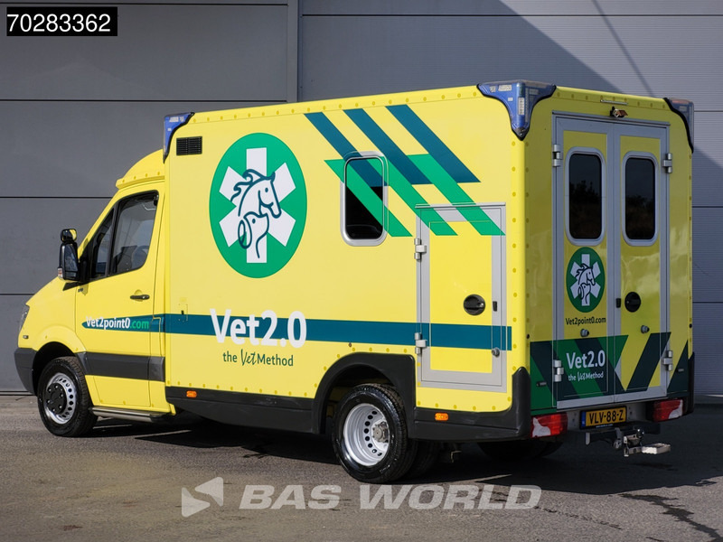 Mercedes-Benz Sprinter 519 CDI MARGE! 3.0L V6 Automaat 190PK Ambulance Trekhaak Airco Cruise APK 02-2026 Euro6 Rettungswagen Krankenwagen 13m3 Airco Tr - Амбулантно возило: слика 2 Mercedes-Benz Sprinter 519 CDI MARGE! 3.0L V6 Automaat 190PK Ambulance Trekhaak Airco Cruise APK 02-2026 Euro6 Rettungswagen Krankenwagen 13m3 Airco Tr - Амбулантно возило: слика 2