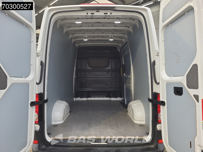 Volkswagen Crafter 102pk L3H3 Trekhaak Navi Airco Parkeersensorenv+ Euro6 L2H2 Airco Trekhaak - Товарно комбе: слика 3 Volkswagen Crafter 102pk L3H3 Trekhaak Navi Airco Parkeersensorenv+ Euro6 L2H2 Airco Trekhaak - Товарно комбе: слика 3