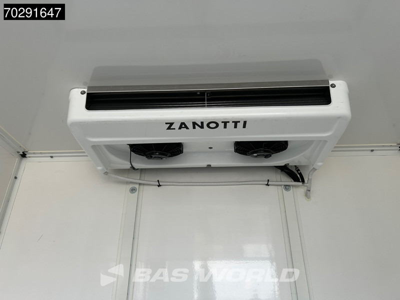 Iveco Daily 35S18 3.0L Automaat Laadklep Koelwagen Zanotti Z380 230v Stekker ACC Navi Airco Camera Euro6 Bakwagen Gekoeld Koel Koeler Kühl K - Комбе ладилник: слика 5 Iveco Daily 35S18 3.0L Automaat Laadklep Koelwagen Zanotti Z380 230v Stekker ACC Navi Airco Camera Euro6 Bakwagen Gekoeld Koel Koeler Kühl K - Комбе ладилник: слика 5