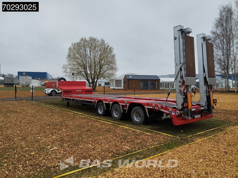 Langendorf ST-3 3 axles Lift+Steering Axle RAMPS SAF - Полуприколка за низок утовар: слика 2 Langendorf ST-3 3 axles Lift+Steering Axle RAMPS SAF - Полуприколка за низок утовар: слика 2