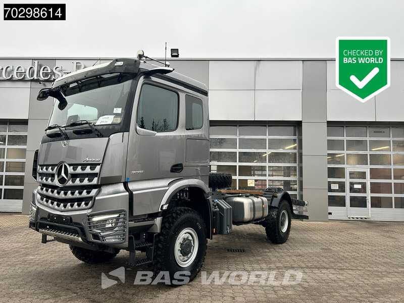 Mercedes-Benz Acrocs 2051 Arocs 4X4 NEW 4x4 chassis! Camper base Steel suspension Big-Axle Automatic Euro 6 - Камион со кабинска шасија: слика 1 Mercedes-Benz Acrocs 2051 Arocs 4X4 NEW 4x4 chassis! Camper base Steel suspension Big-Axle Automatic Euro 6 - Камион со кабинска шасија: слика 1