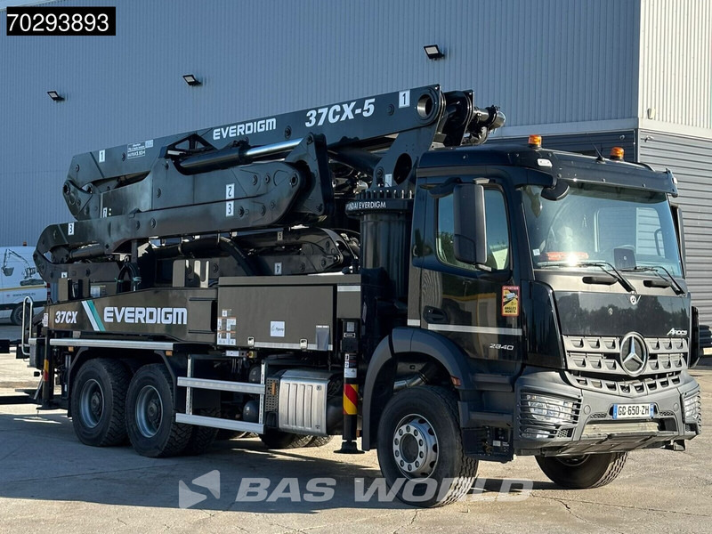 Mercedes-Benz Arocs 2840 Arocs 6X4 NEW! Everdigm 37CX-5 concrete pump Steel Suspension Automatic Euro 6 - Камион со бетонска пумпа: слика 3 Mercedes-Benz Arocs 2840 Arocs 6X4 NEW! Everdigm 37CX-5 concrete pump Steel Suspension Automatic Euro 6 - Камион со бетонска пумпа: слика 3