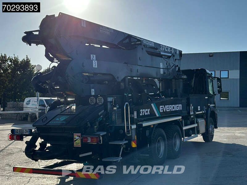 Mercedes-Benz Arocs 2840 Arocs 6X4 NEW! Everdigm 37CX-5 concrete pump Steel Suspension Automatic Euro 6 - Камион со бетонска пумпа: слика 5 Mercedes-Benz Arocs 2840 Arocs 6X4 NEW! Everdigm 37CX-5 concrete pump Steel Suspension Automatic Euro 6 - Камион со бетонска пумпа: слика 5