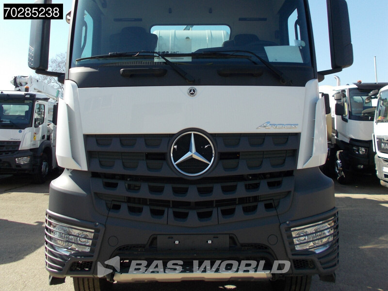 Mercedes-Benz Arocs 4145 8X4 - Камион миксер за бетон: слика 5 Mercedes-Benz Arocs 4145 8X4 - Камион миксер за бетон: слика 5