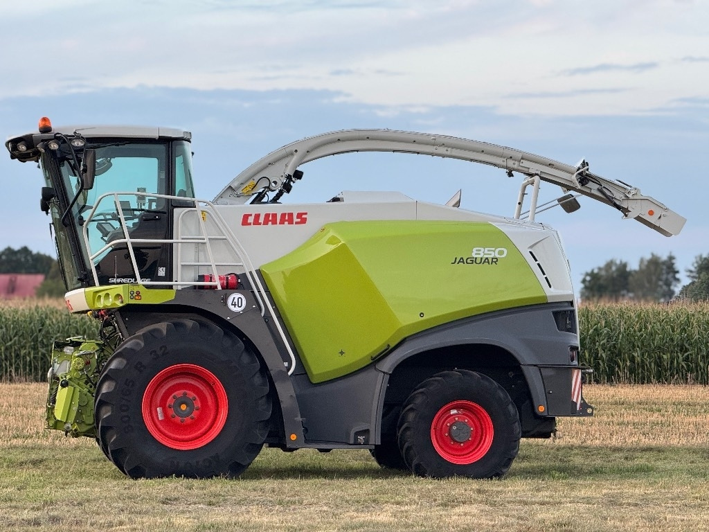 Claas Jaguar 850 Allrad + Kemper 360 PLUS - Комбајн за сточна храна: слика 3 Claas Jaguar 850 Allrad + Kemper 360 PLUS - Комбајн за сточна храна: слика 3