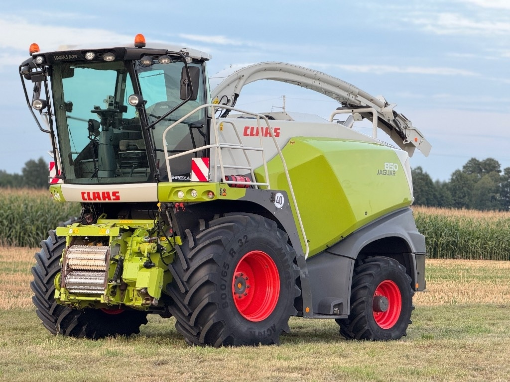 Claas Jaguar 850 Allrad - Комбајн за сточна храна: слика 1 Claas Jaguar 850 Allrad - Комбајн за сточна храна: слика 1