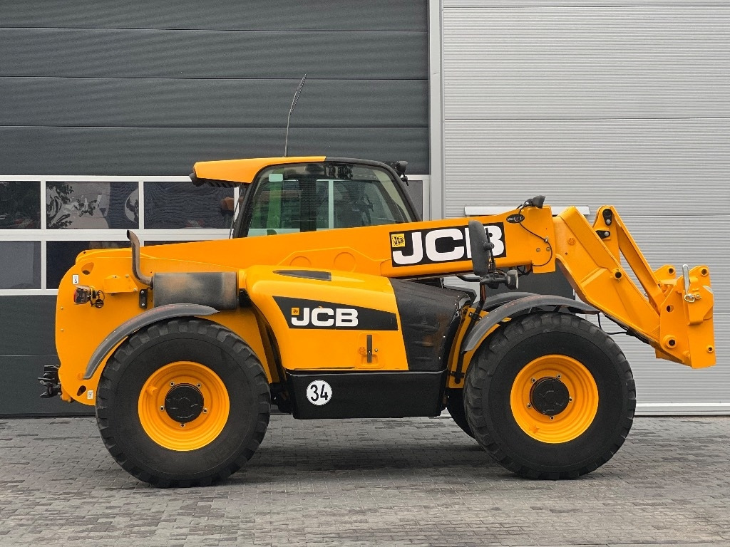 JCB 541-70 Agri Plus - Телескопски ракувач: слика 3 JCB 541-70 Agri Plus - Телескопски ракувач: слика 3
