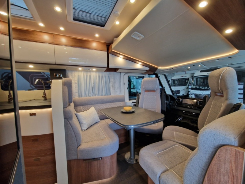 Carthago Carthago C2 Tourer I Mercedes 145 RB-LE - Интегриран кампер: слика 4 Carthago Carthago C2 Tourer I Mercedes 145 RB-LE - Интегриран кампер: слика 4