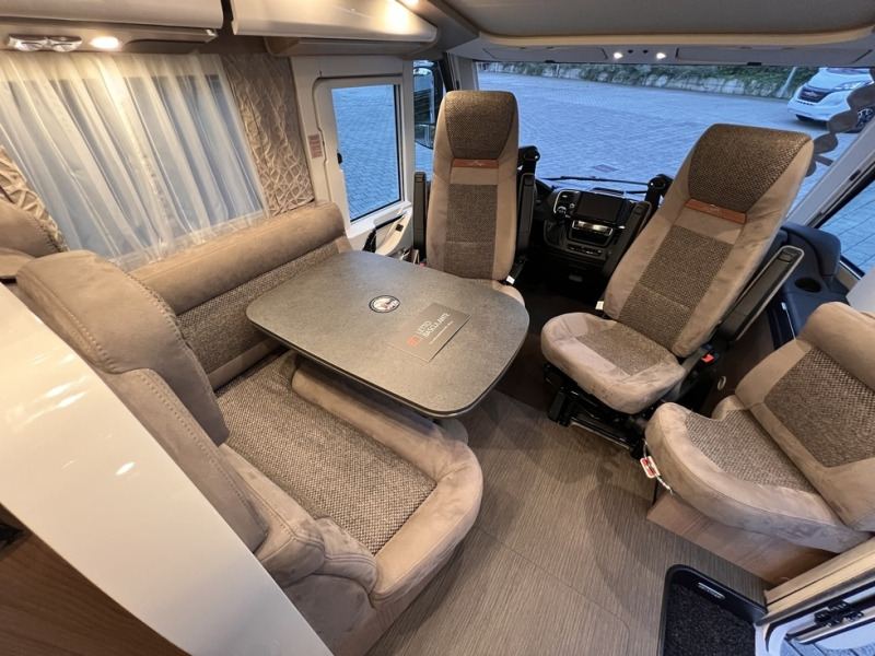 Carthago c1-tourer I 141 KB-LE Lightweight 3.5t - Интегриран кампер: слика 5 Carthago c1-tourer I 141 KB-LE Lightweight 3.5t - Интегриран кампер: слика 5
